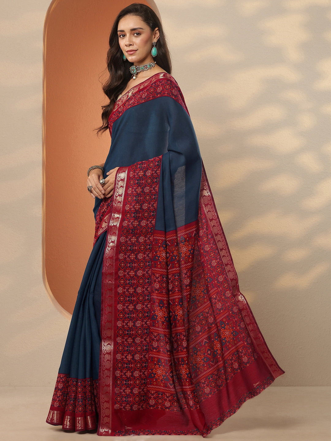  Blue Solid Silk Blend Saree With Unstitched Blouse Piece 
