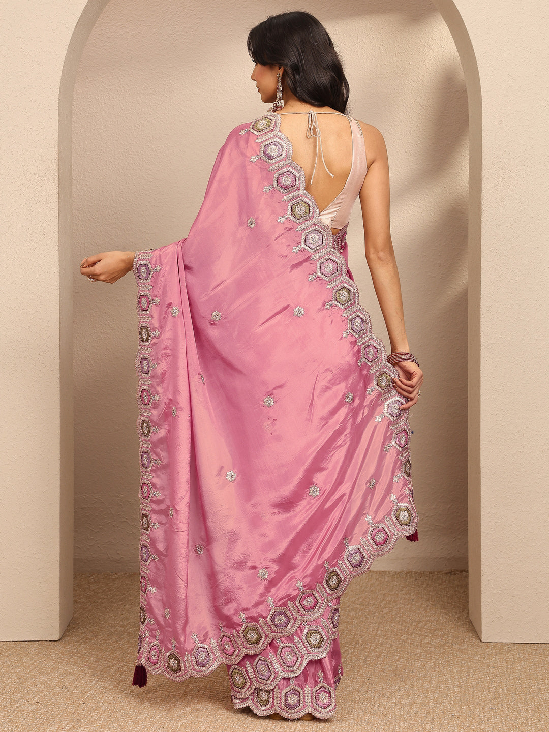  Pink Embroidered Silk Blend Saree With Unstitched Blouse Piece 