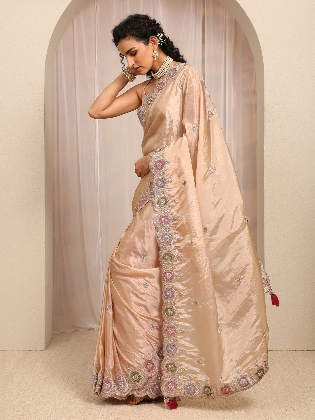  Cream Embroidered Silk Blend Saree With Unstitched Blouse Piece 