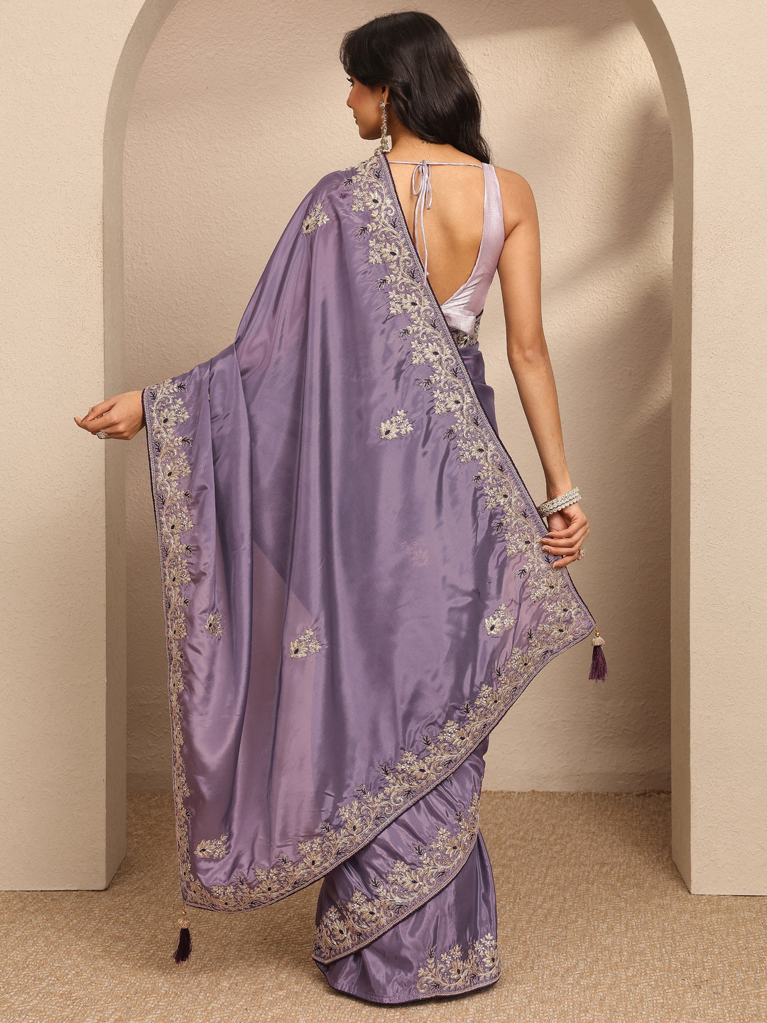  Lavender Embroidered Silk Blend Saree With Unstitched Blouse Piece 