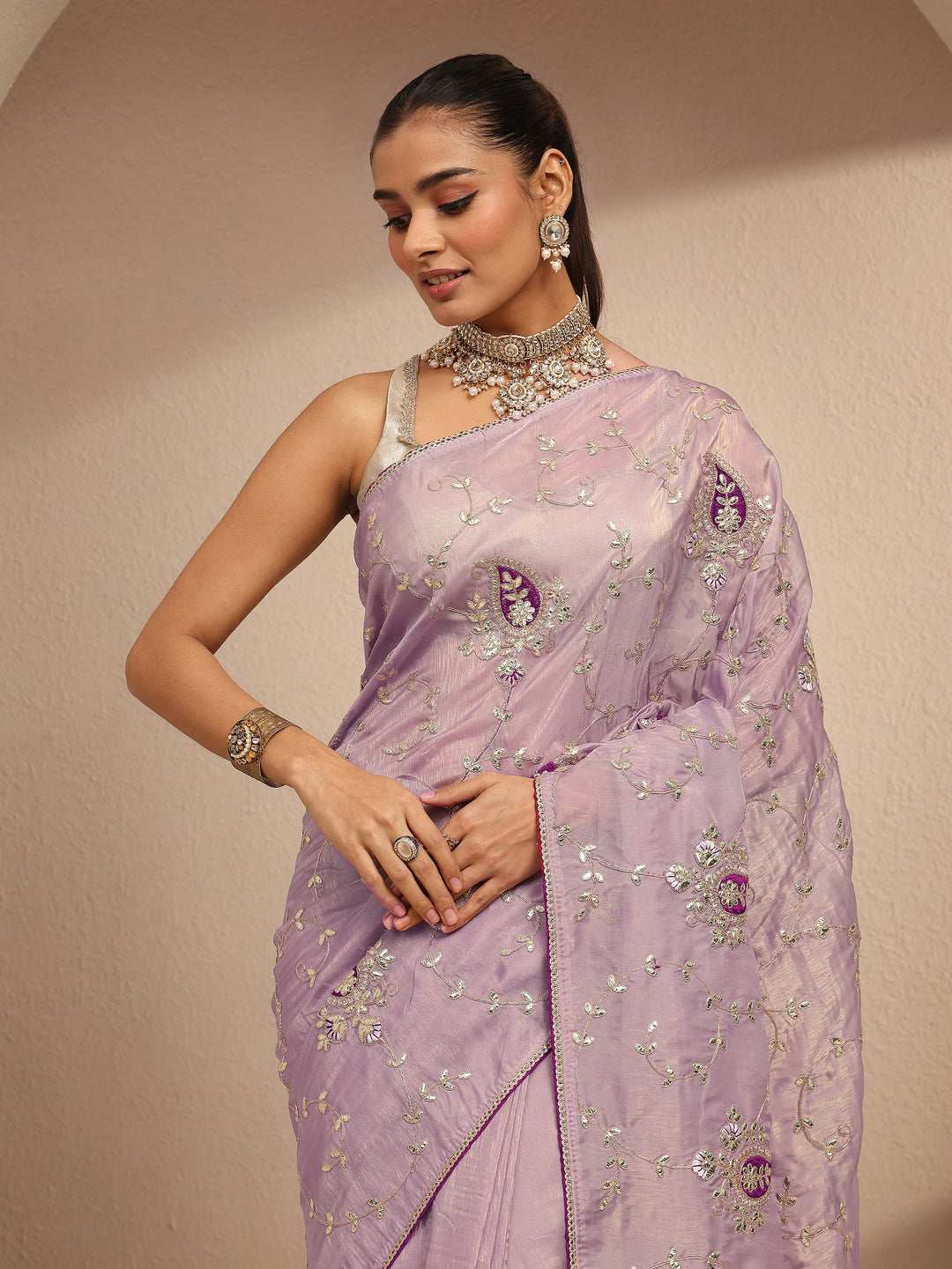  Lavender Embroidered Silk Blend Saree With Unstitched Blouse Piece 