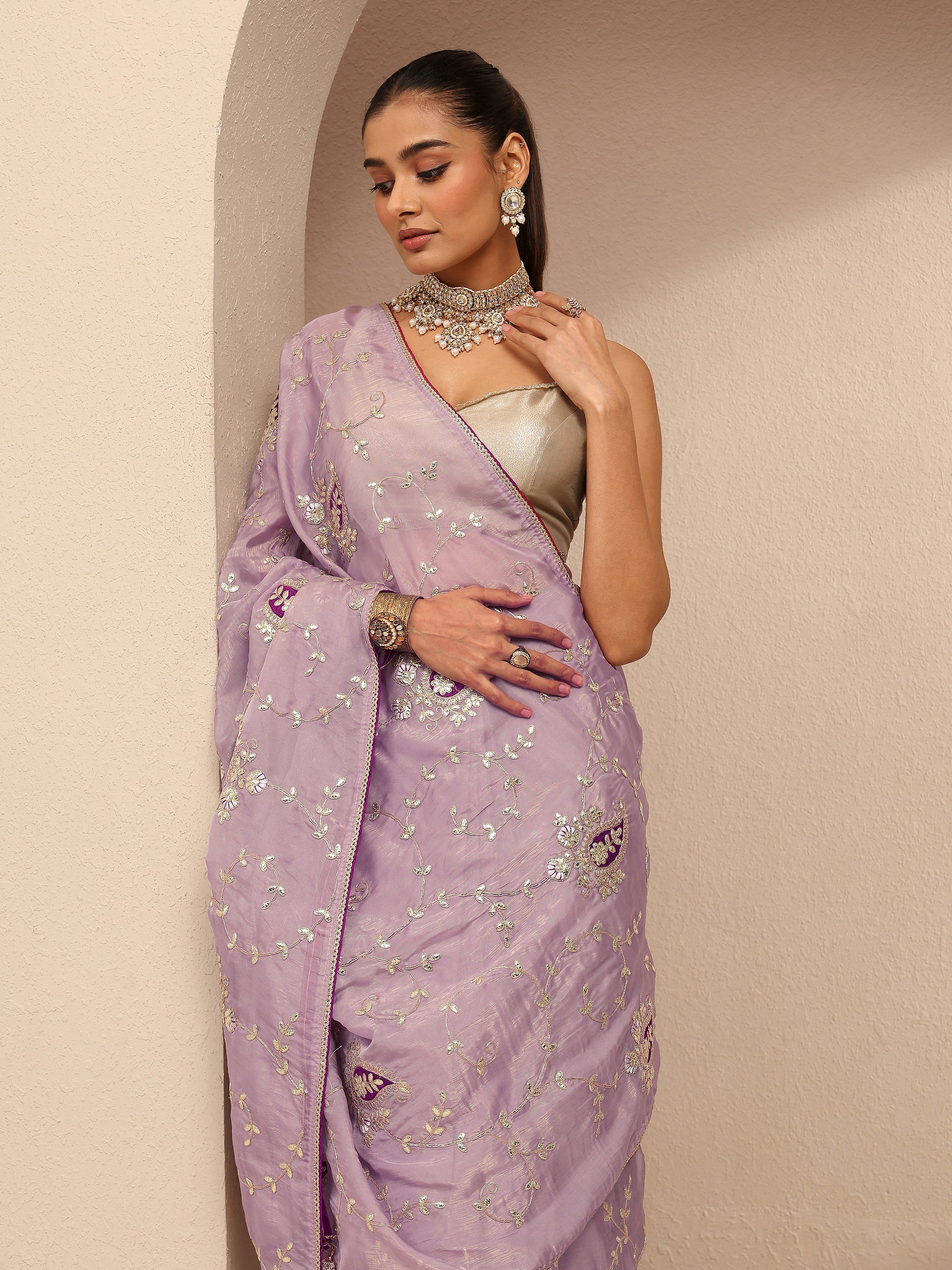 libas Lavender Embroidered Silk Blend Saree With Unstitched Blouse Piece-picture-31
