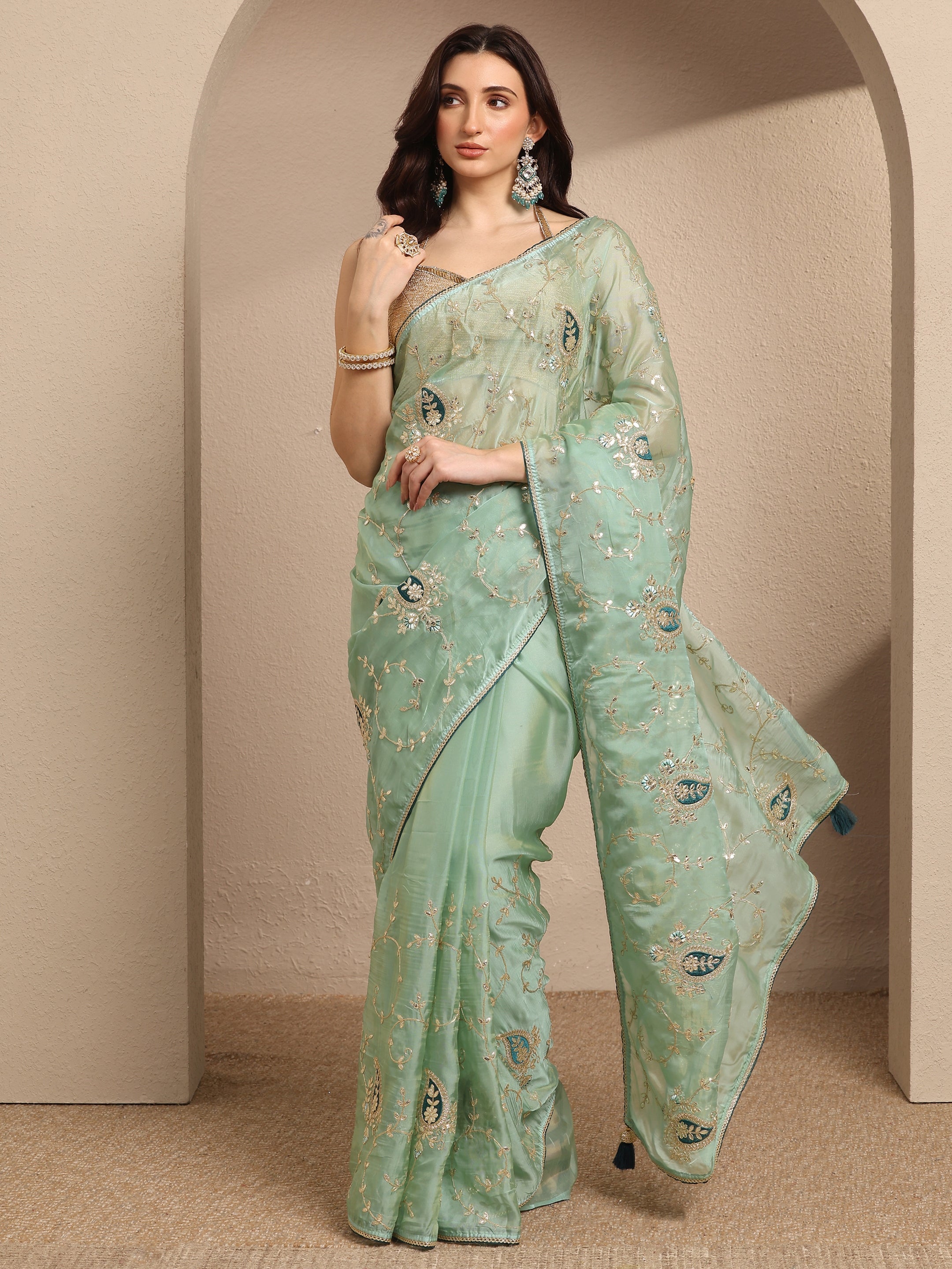 Sea Green Embroidered Silk Blend Saree With Unstitched Blouse Piece-image-44