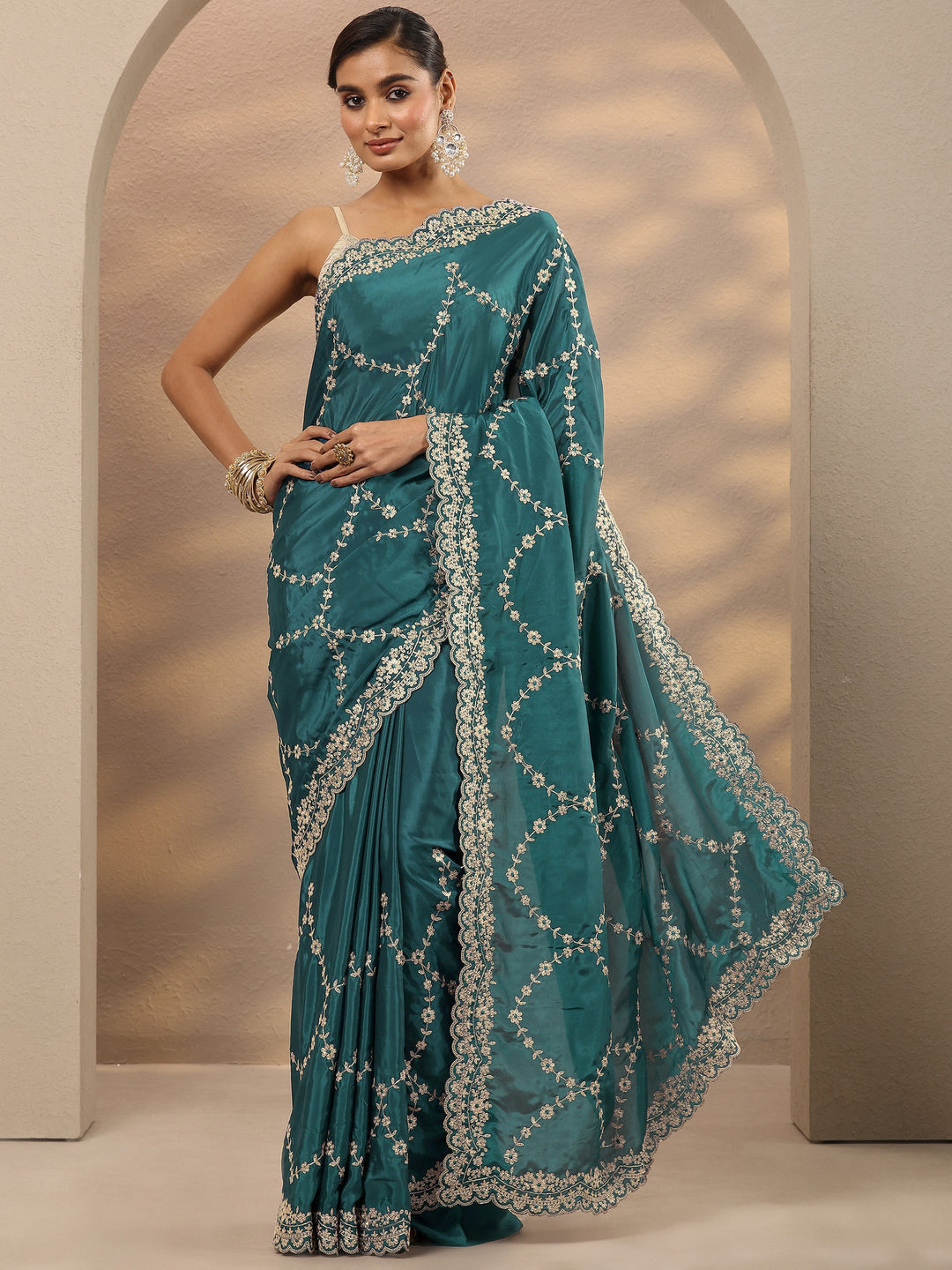  Teal Embroidered Silk Blend Saree With Unstitched Blouse Piece 