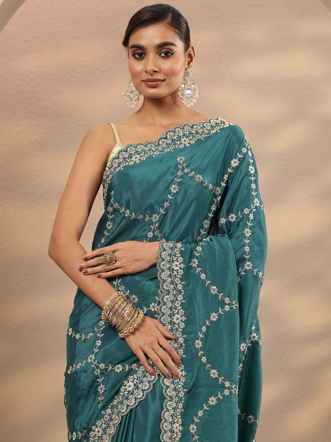  Teal Embroidered Silk Blend Saree With Unstitched Blouse Piece 
