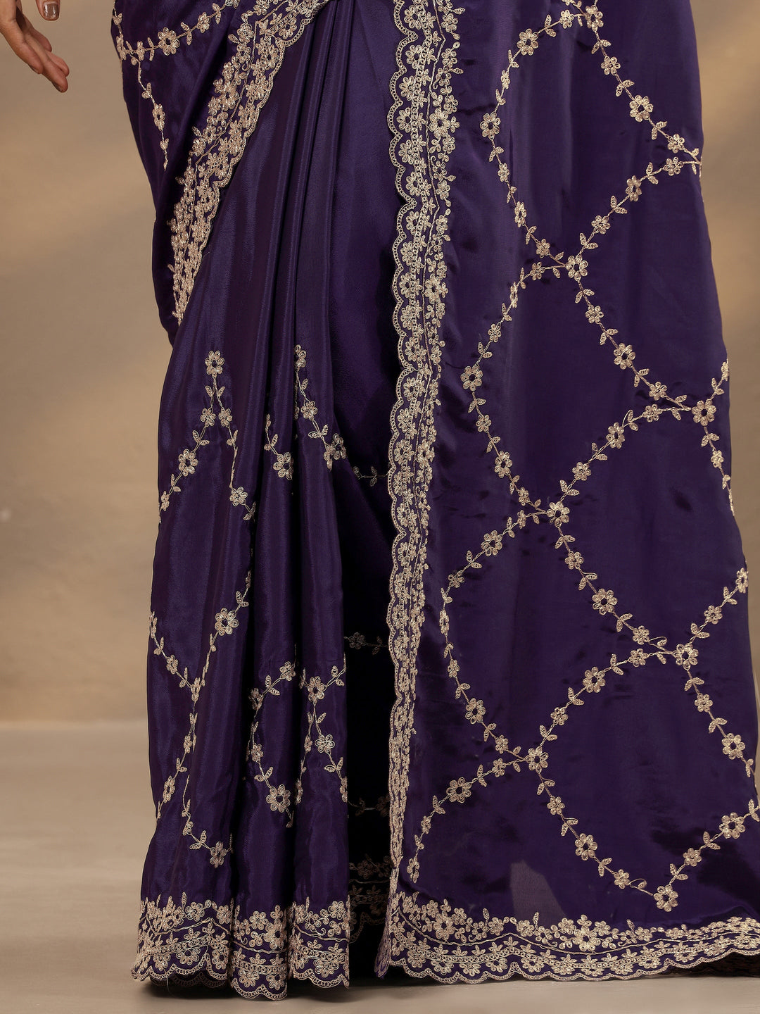  Purple Embroidered Silk Blend Saree With Unstitched Blouse Piece 