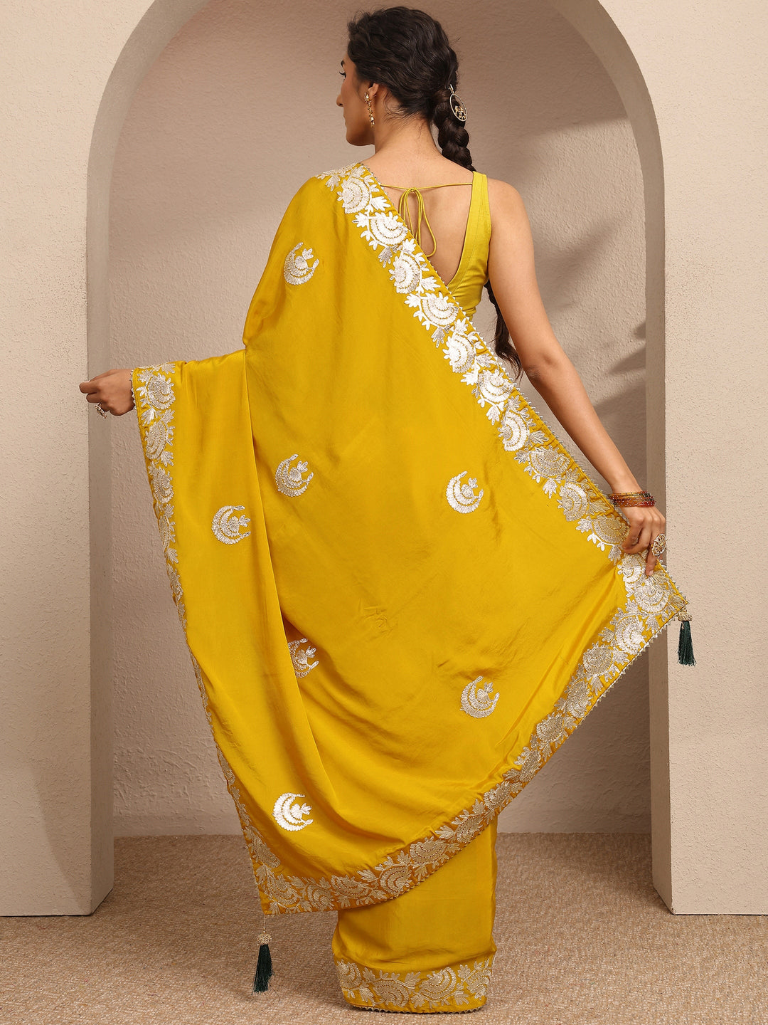  Mustard Embroidered Silk Blend Saree With Unstitched Blouse Piece 