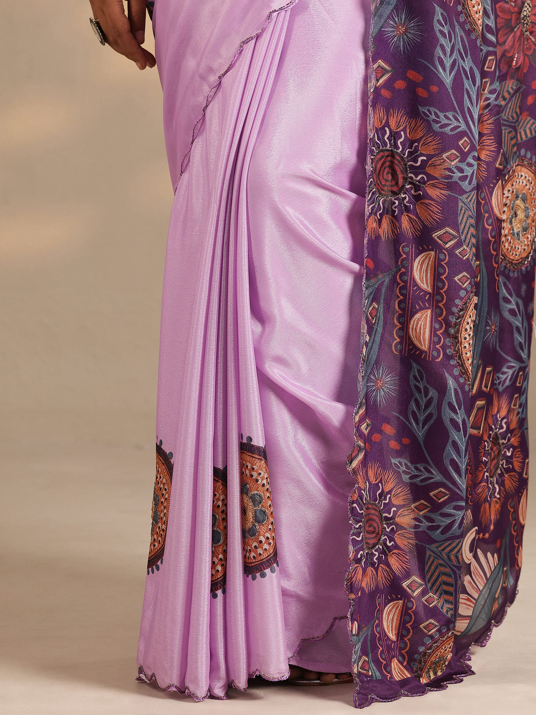  Lavender Printed Silk Blend Saree With Unstitched Blouse Piece 
