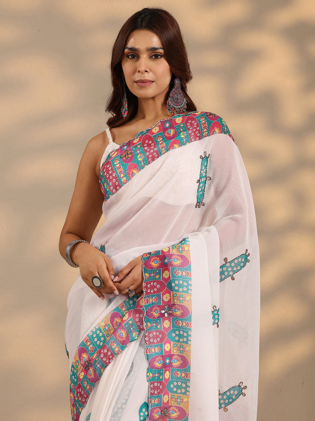  Off White Printed Silk Blend Saree With Unstitched Blouse Piece 