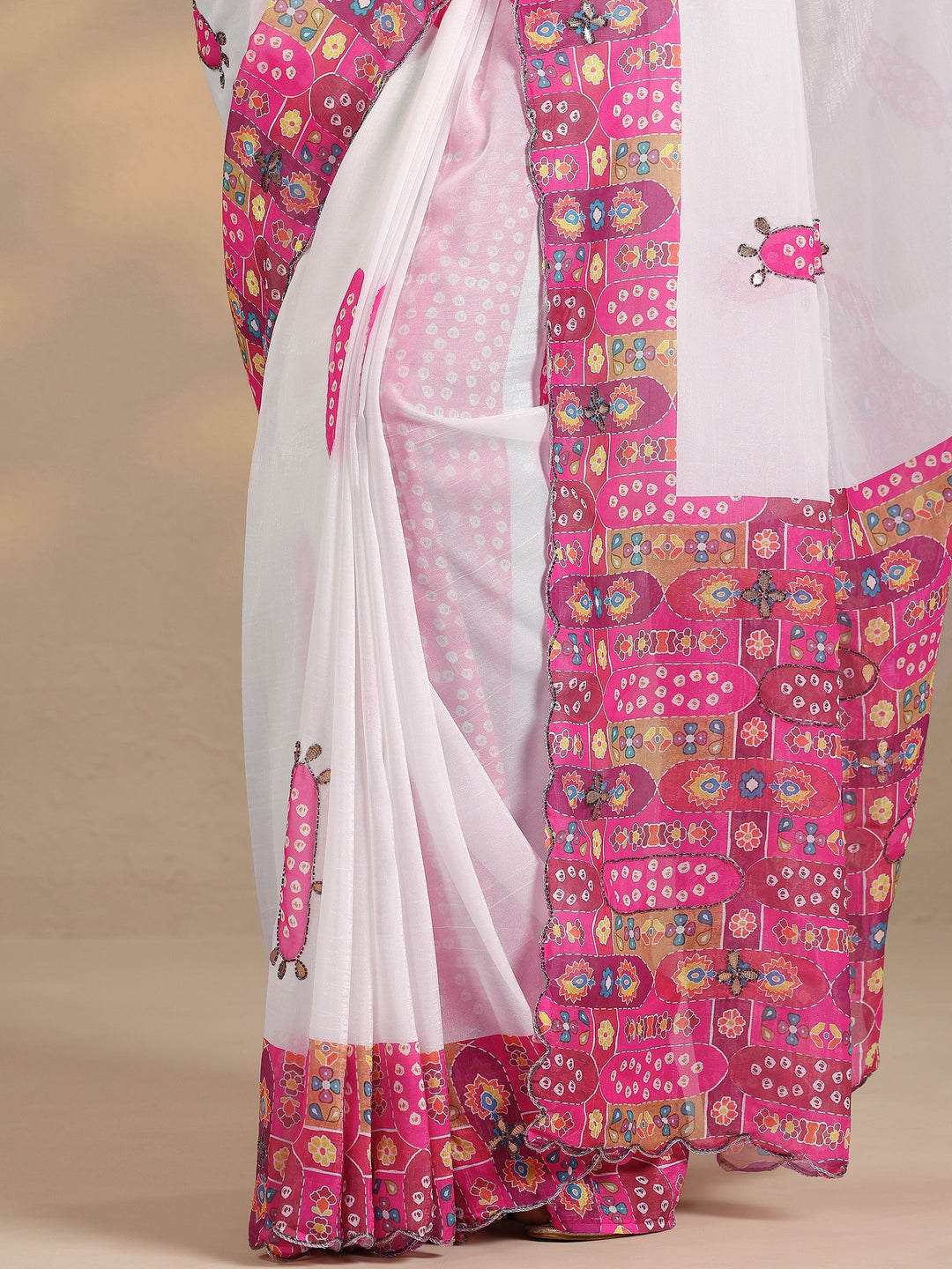  Off White Printed Silk Blend Saree With Unstitched Blouse Piece 