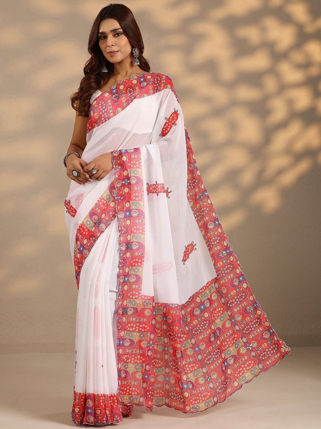  Off White Printed Silk Blend Saree With Unstitched Blouse Piece 