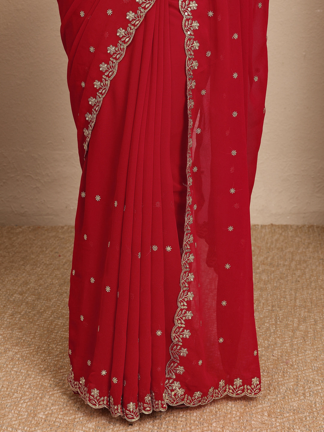  Red Embroidered Georgette Saree With Unstitched Blouse Piece 
