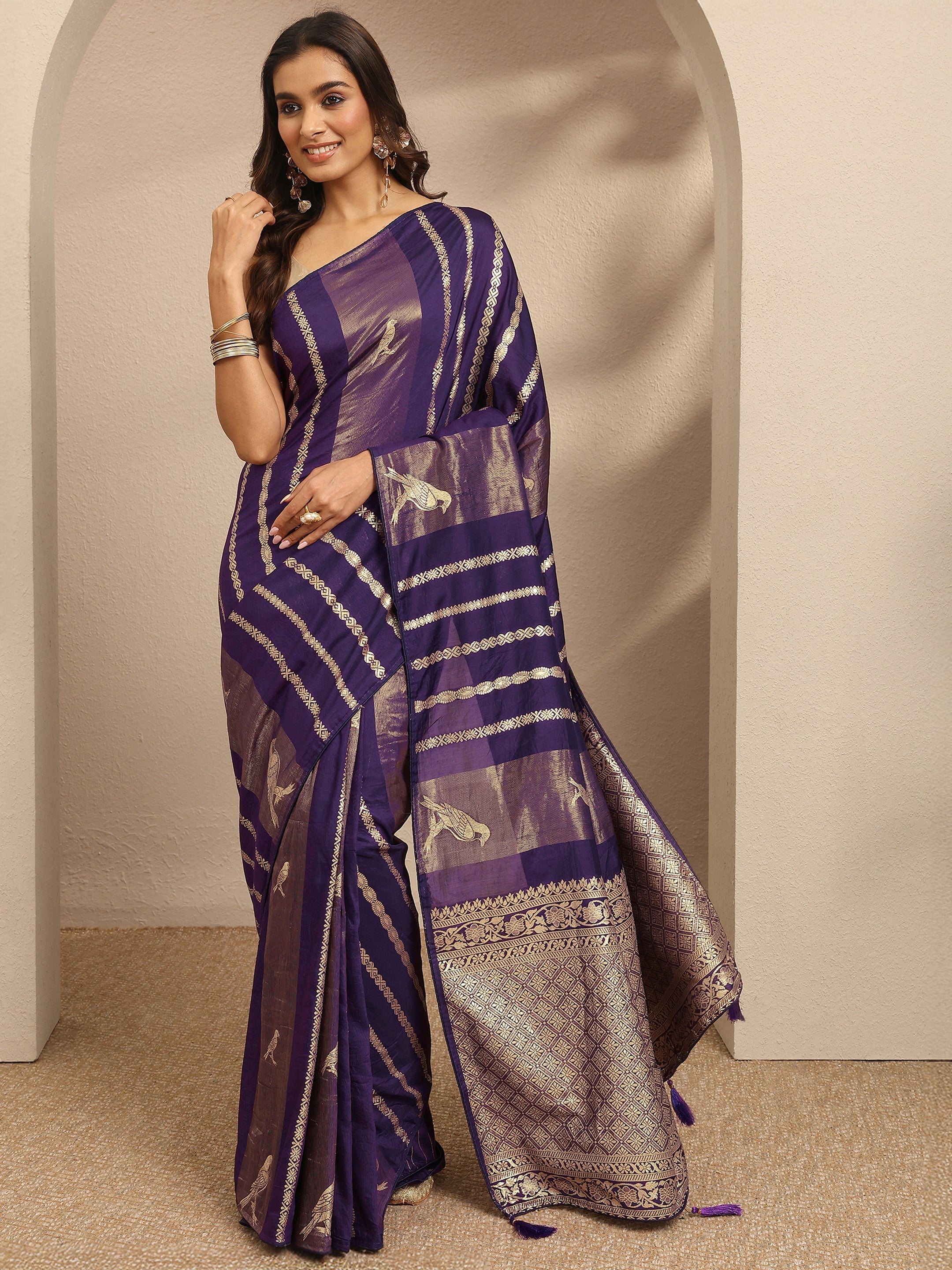 libas Purple Woven Design Banarsi Silk Blend Saree With Unstitched Blouse Piece-picture-13