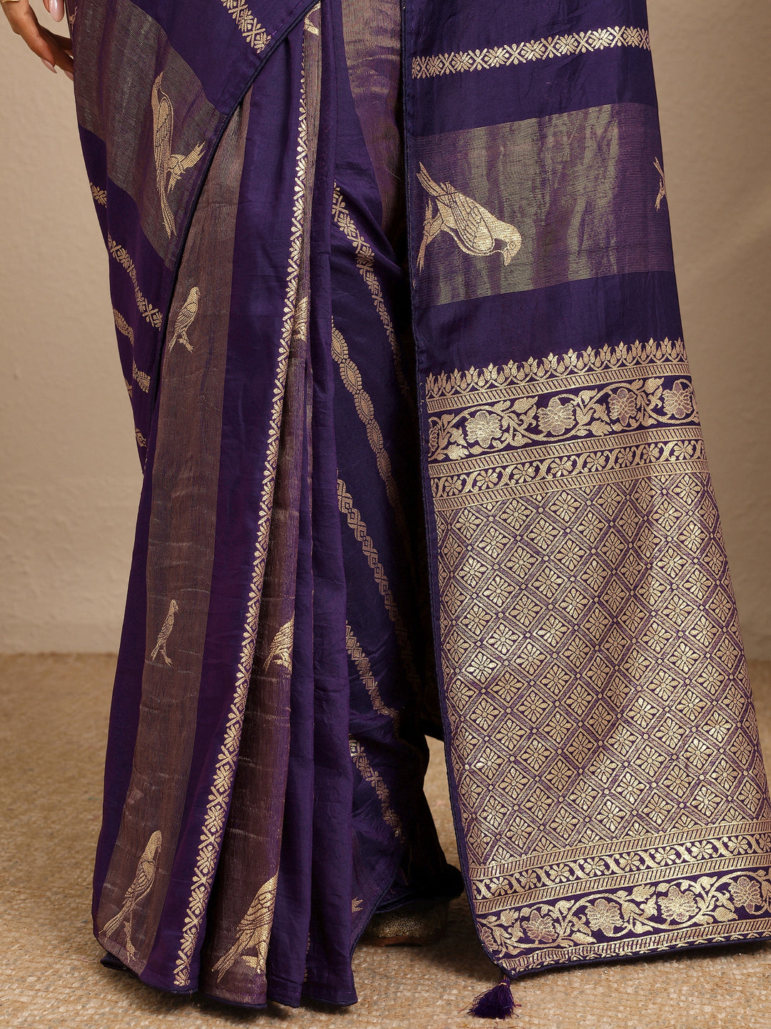  Purple Woven Design Banarsi Silk Blend Saree With Unstitched Blouse Piece 