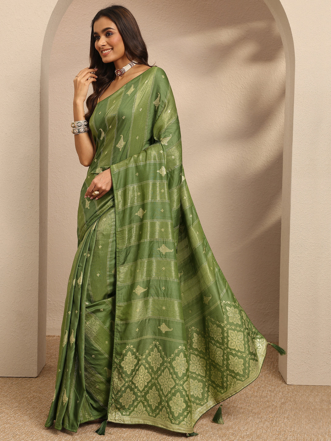  Green Woven Design Banarsi Silk Blend Saree With Unstitched Blouse Piece 