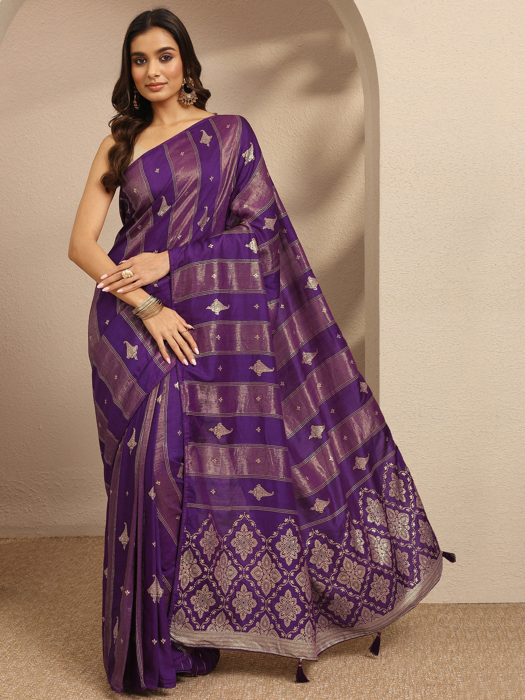 Purple Woven Design Banarsi Silk Blend Saree With Unstitched Blouse Piece