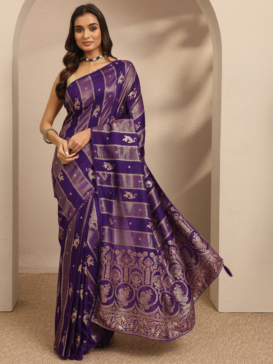 Purple Woven Design Banarsi Silk Blend Saree With Unstitched Blouse Piece