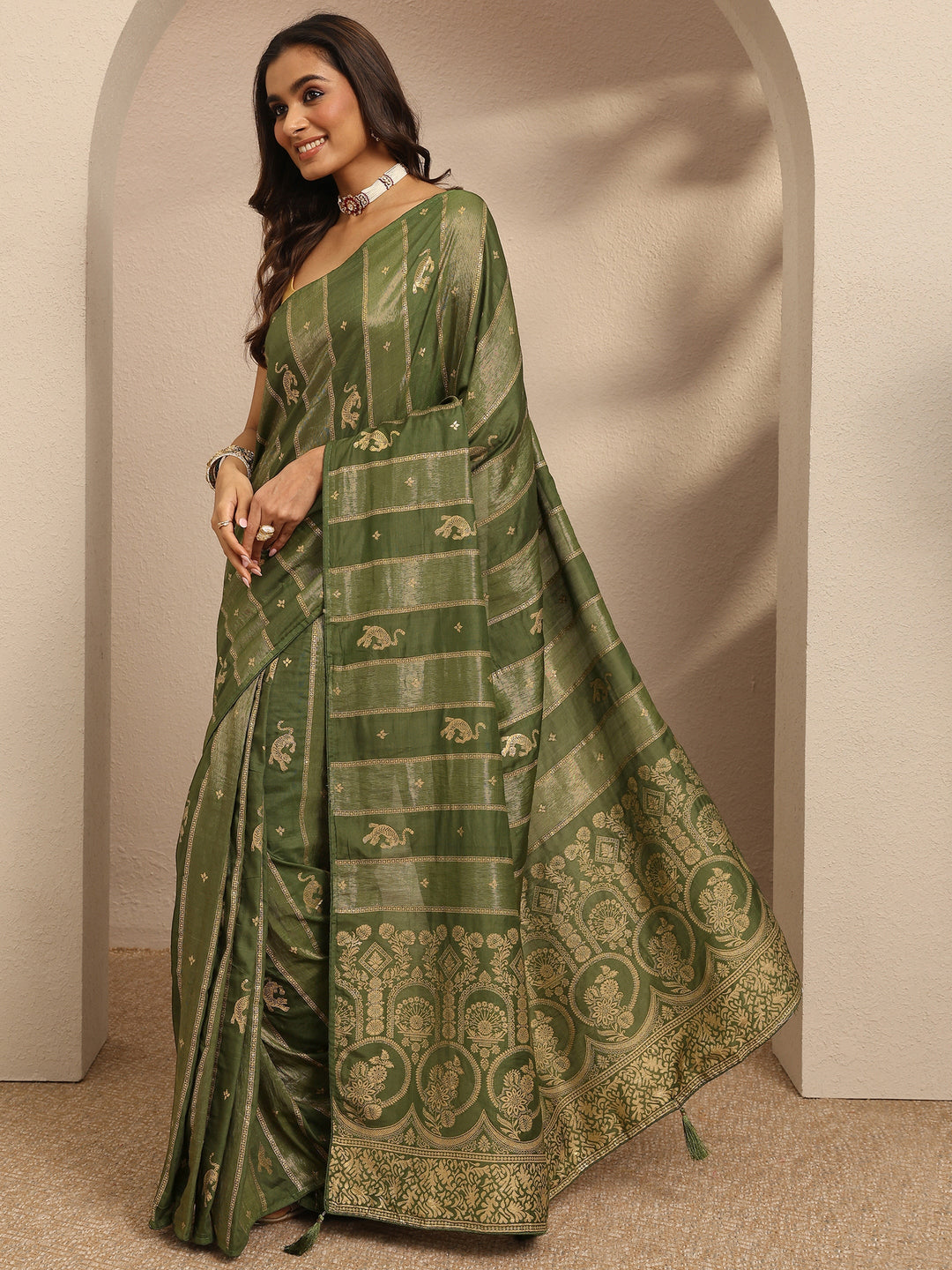  Green Woven Design Banarsi Silk Blend Saree With Unstitched Blouse Piece 