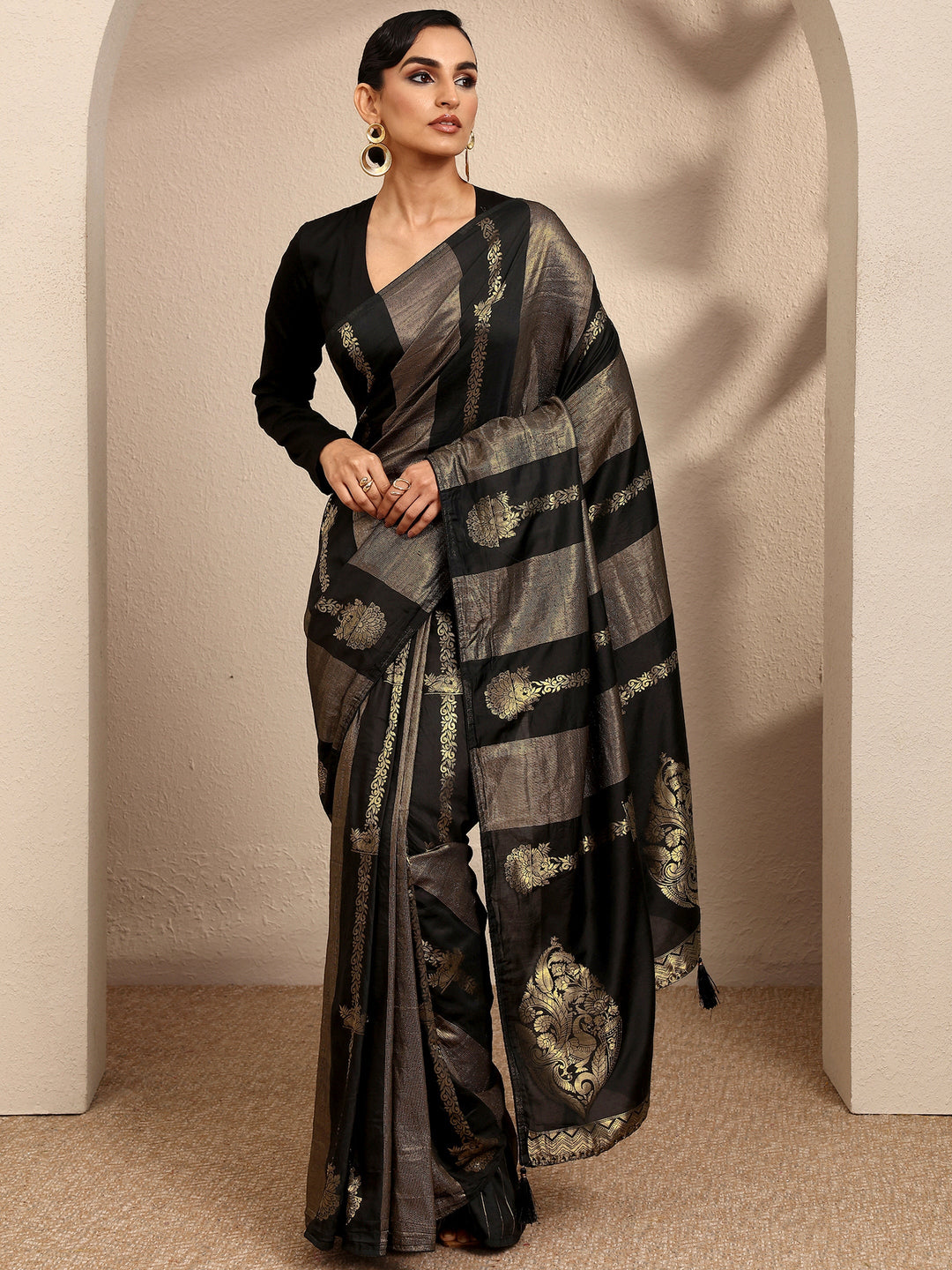  Black Woven Design Banarsi Silk Blend Saree With Unstitched Blouse Piece 
