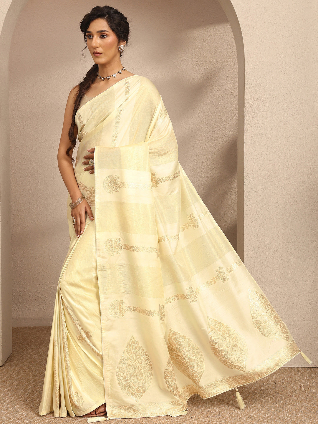  Cream Woven Design Banarsi Silk Blend Saree With Unstitched Blouse Piece 