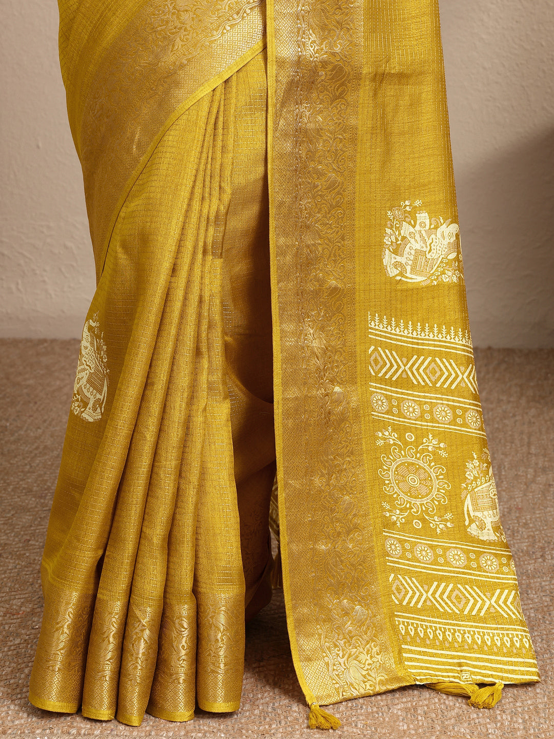  Mustard Printed Silk Blend Saree With Unstitched Blouse Piece 