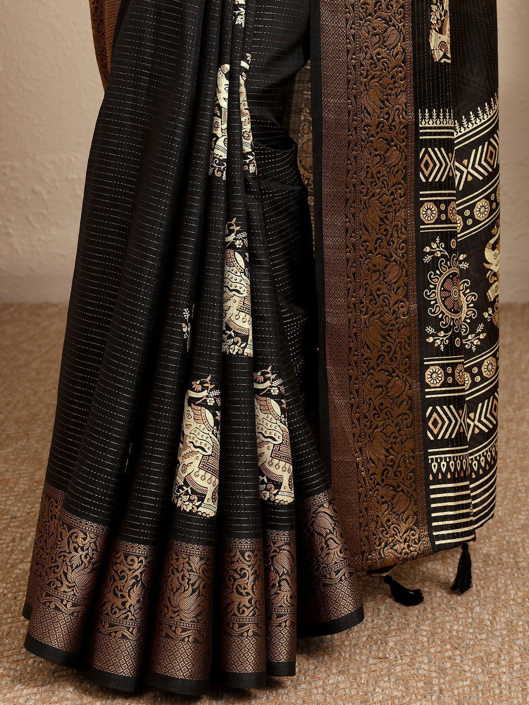  Black Printed Silk Blend Saree With Unstitched Blouse Piece 