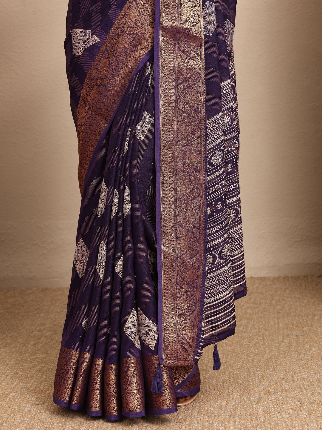  Purple Paisley Woven Design Banarsi Georgette Saree With Unstitched Blouse Piece 
