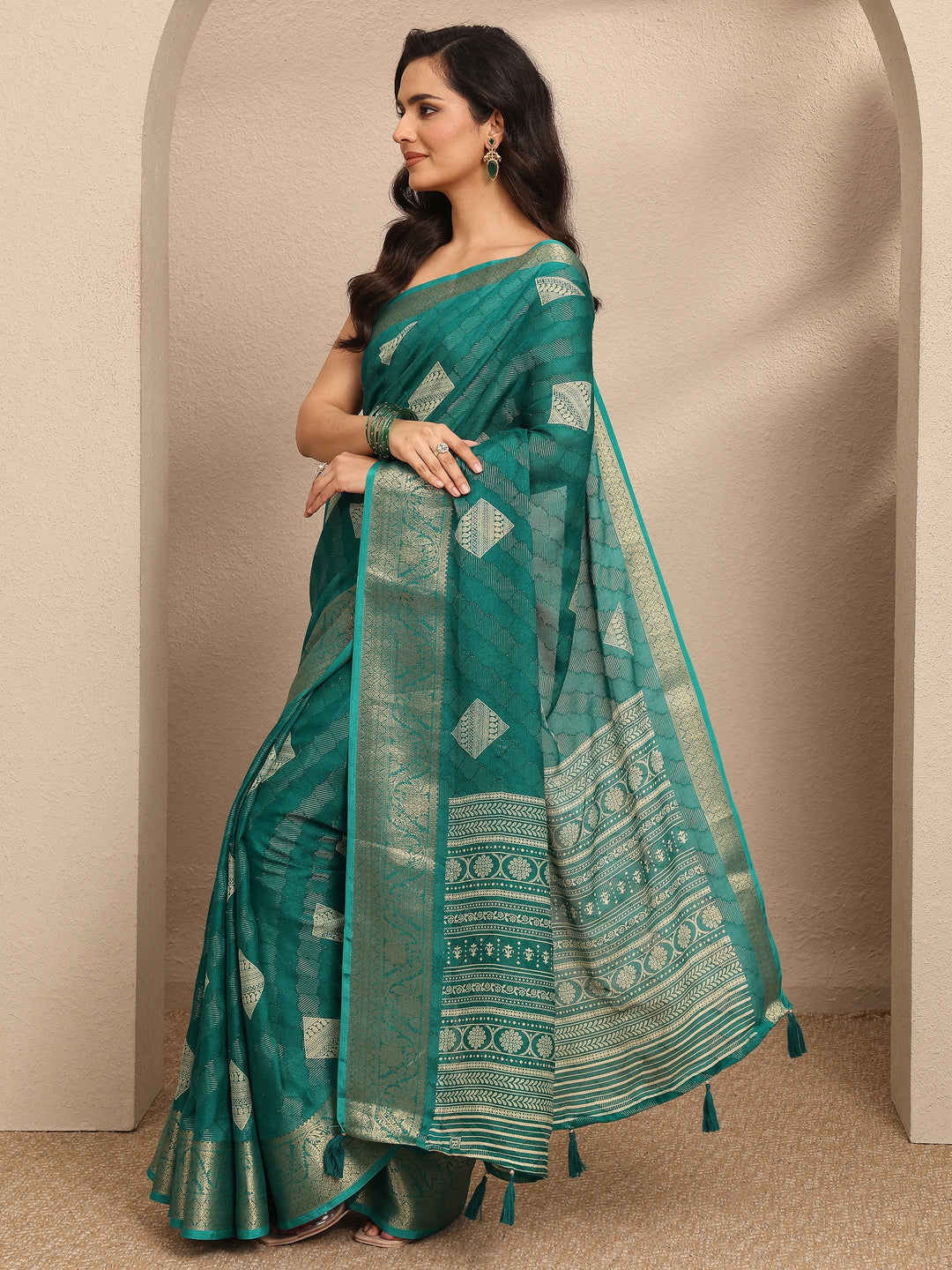  Green Paisley Woven Design Georgette Saree With Unstitched Blouse Piece 