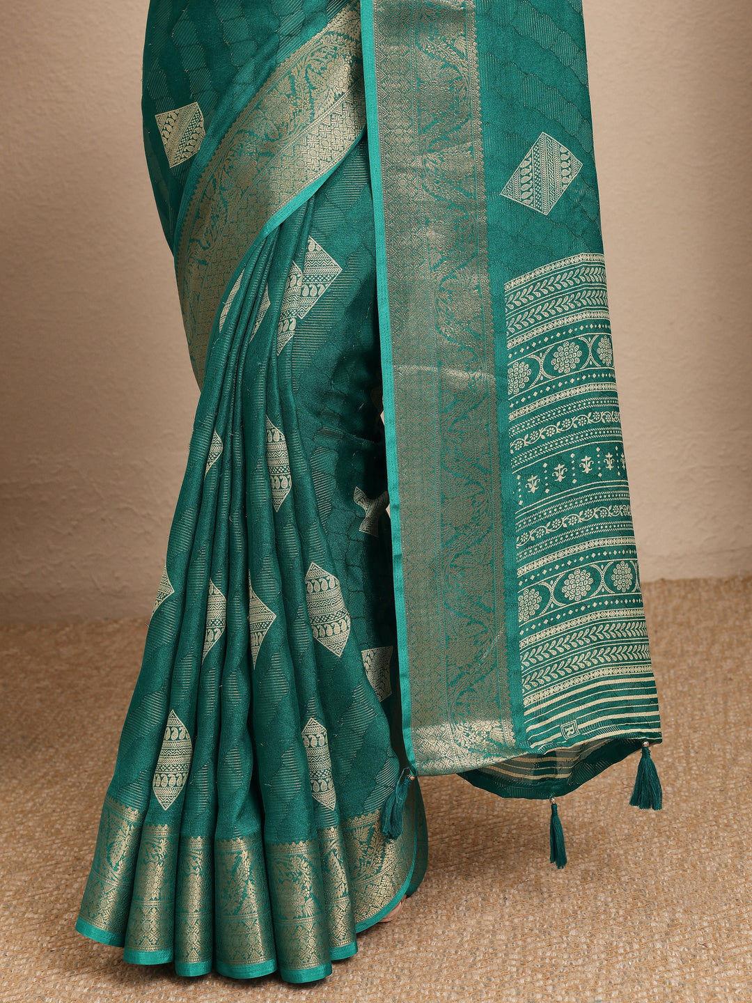  Green Paisley Woven Design Georgette Saree With Unstitched Blouse Piece 