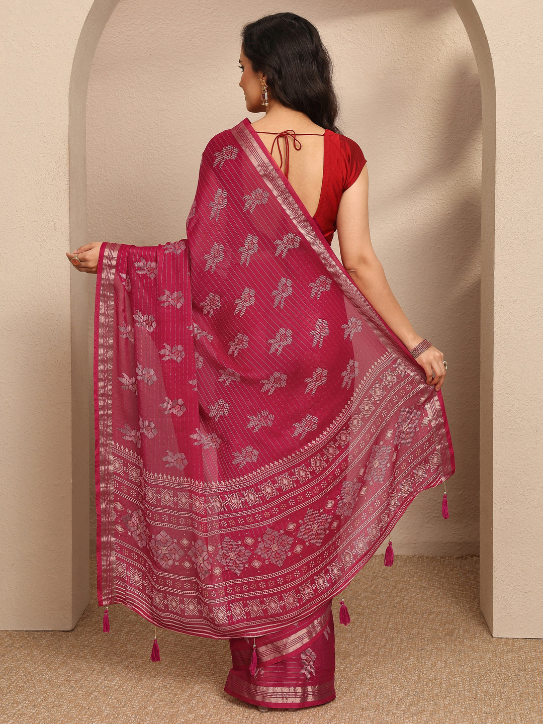  Red Printed Silk Blend Saree With Unstitched Blouse Piece 