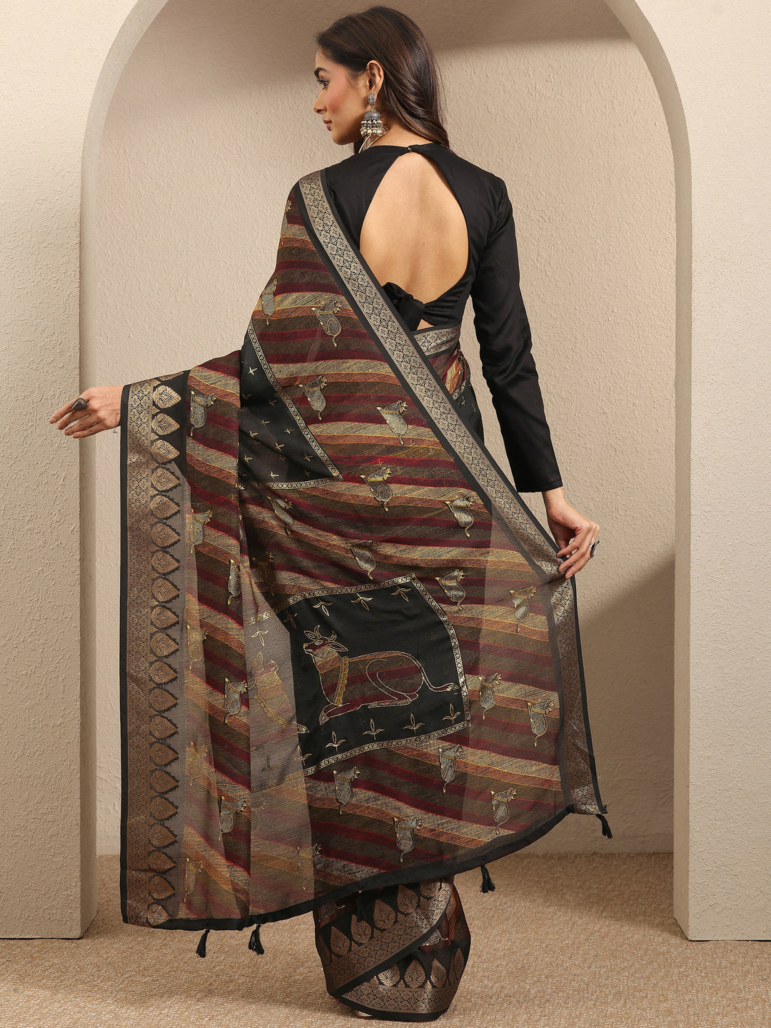  Black Printed Silk Blend Saree With Unstitched Blouse Piece 