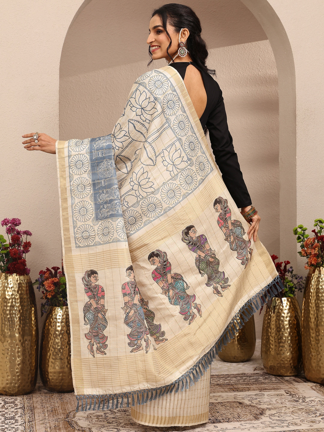  Cream Tribal Printed Silk Blend Saree With Unstitched Blouse Piece 