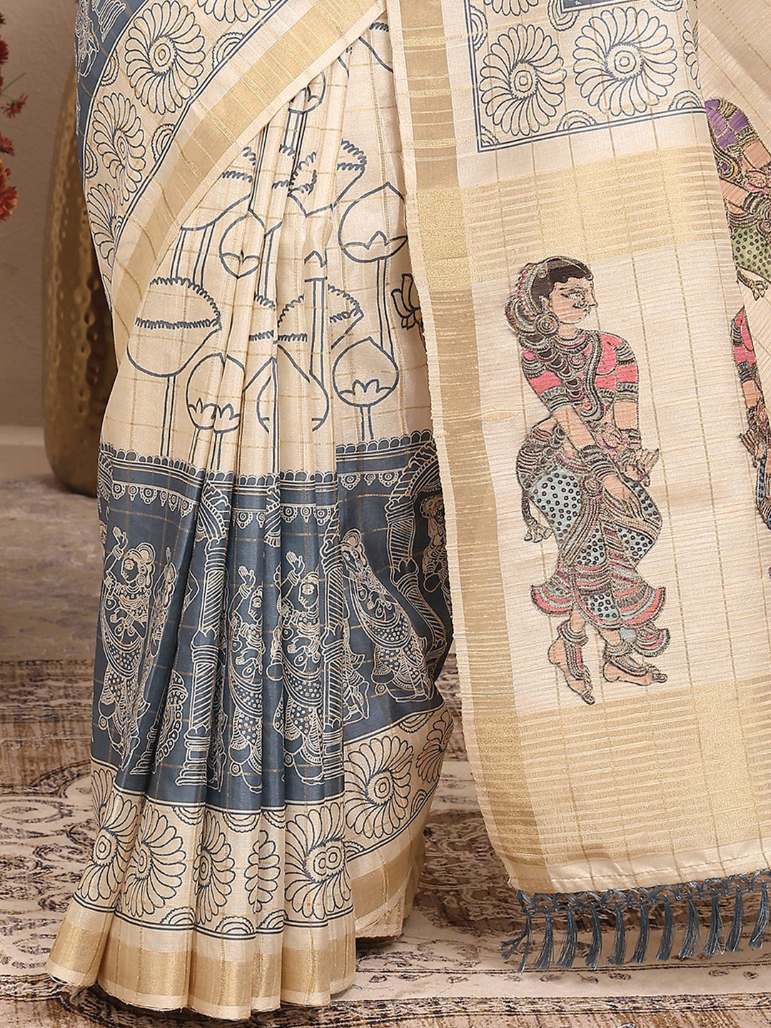  Cream Tribal Printed Silk Blend Saree With Unstitched Blouse Piece 