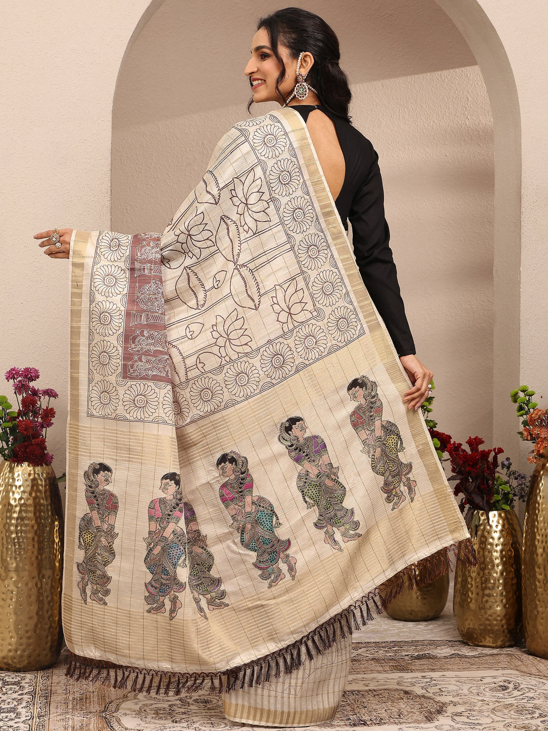  Cream Tribal Printed Silk Blend Saree With Unstitched Blouse Piece 