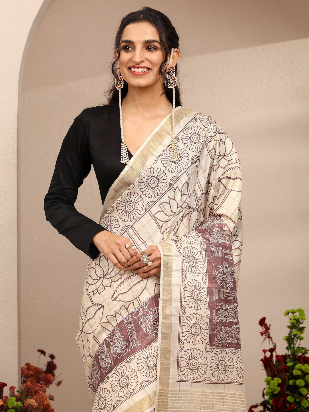  Cream Tribal Printed Silk Blend Saree With Unstitched Blouse Piece 