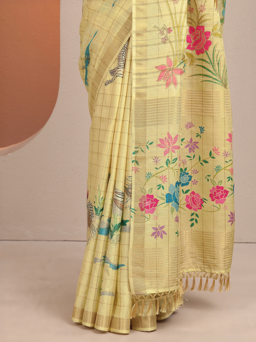  Gold Embroidered Silk Blend Saree With Unstitched Blouse Piece 
