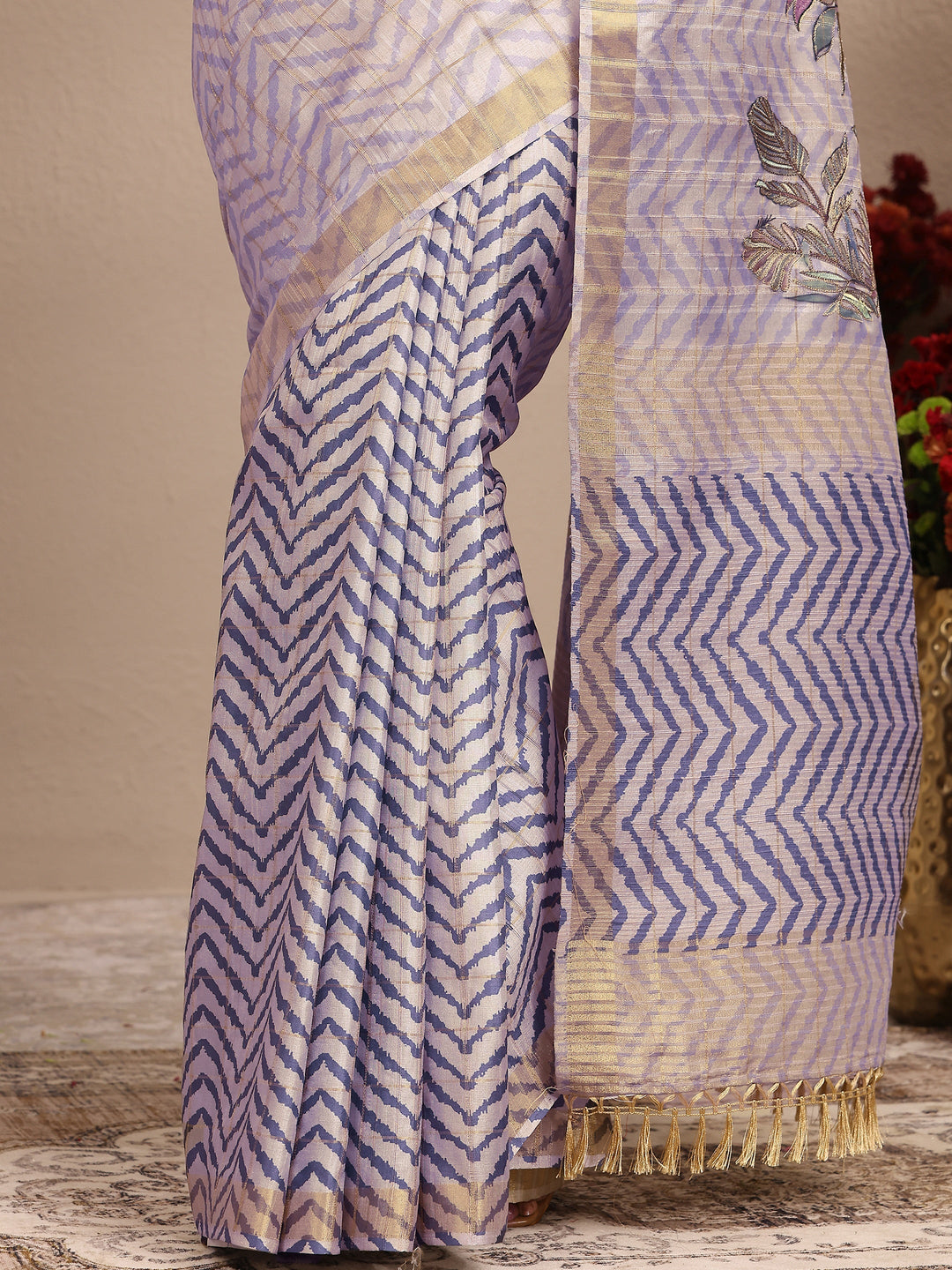  Lavender Embroidered Silk Blend Saree With Unstitched Blouse Piece 