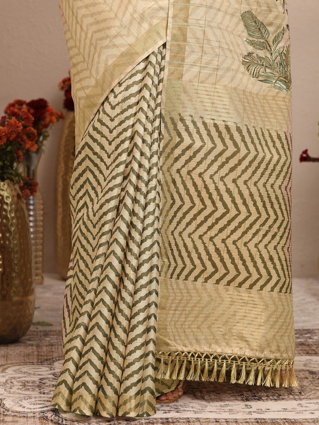  Gold Embroidered Silk Blend Saree With Unstitched Blouse Piece 