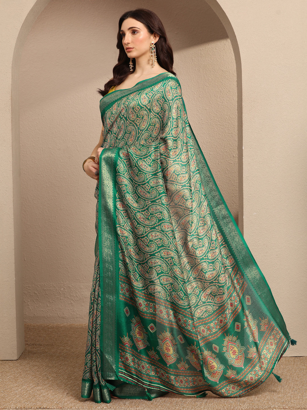  Green Paisley Printed Silk Blend Saree With Unstitched Blouse Piece 