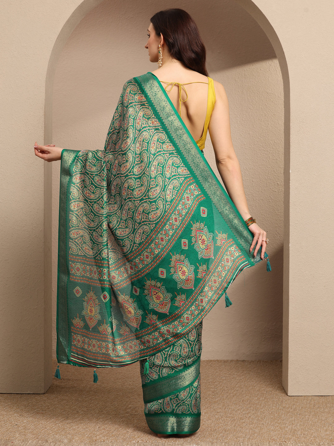  Green Paisley Printed Silk Blend Saree With Unstitched Blouse Piece 