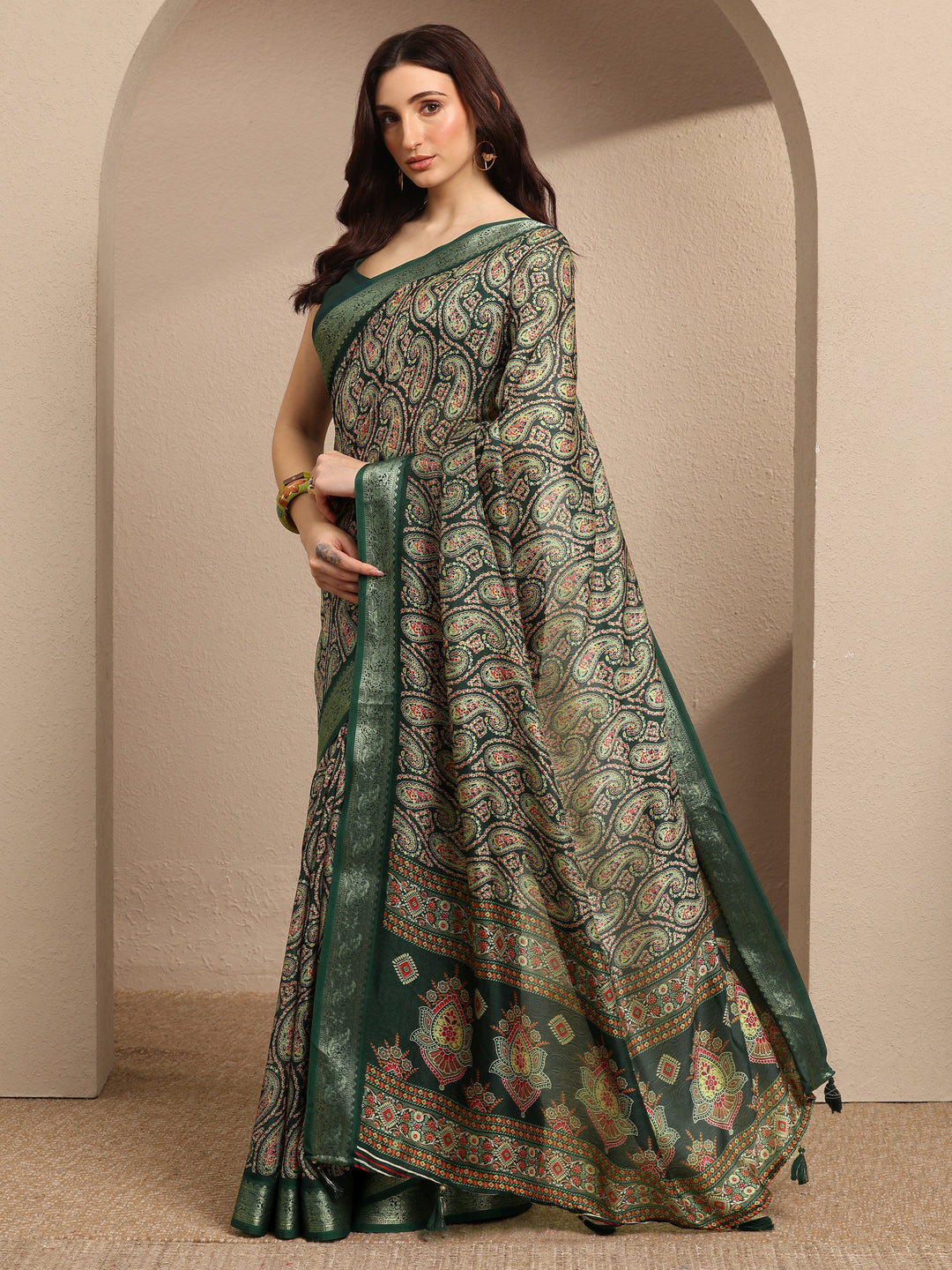  Green Paisley Printed Silk Blend Saree With Unstitched Blouse Piece 