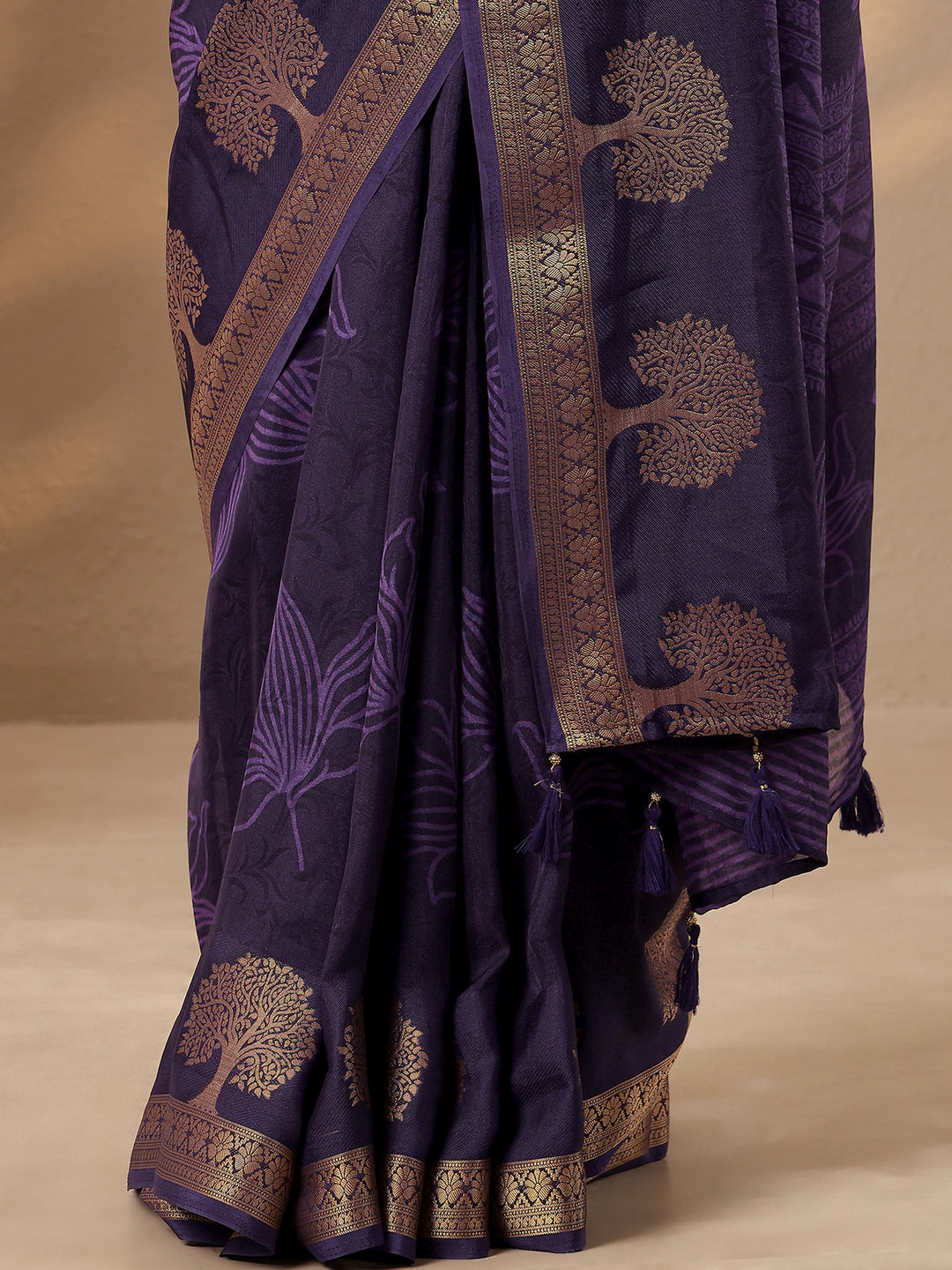  Purple Embellished Silk Blend Saree With Unstitched Blouse Piece 