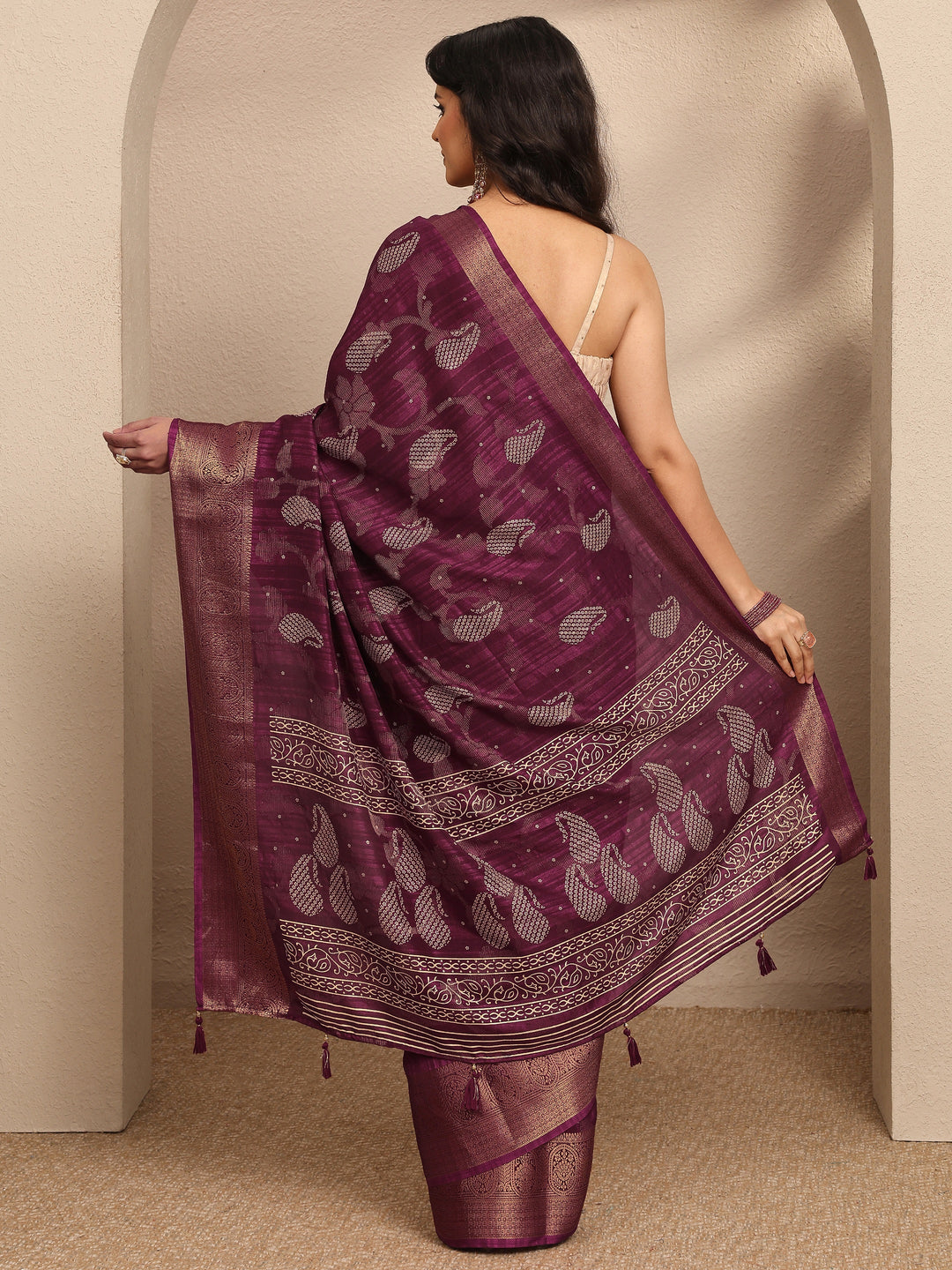  Burgundy Paisley Woven Design Silk Blend Saree With Unstitched Blouse Piece 
