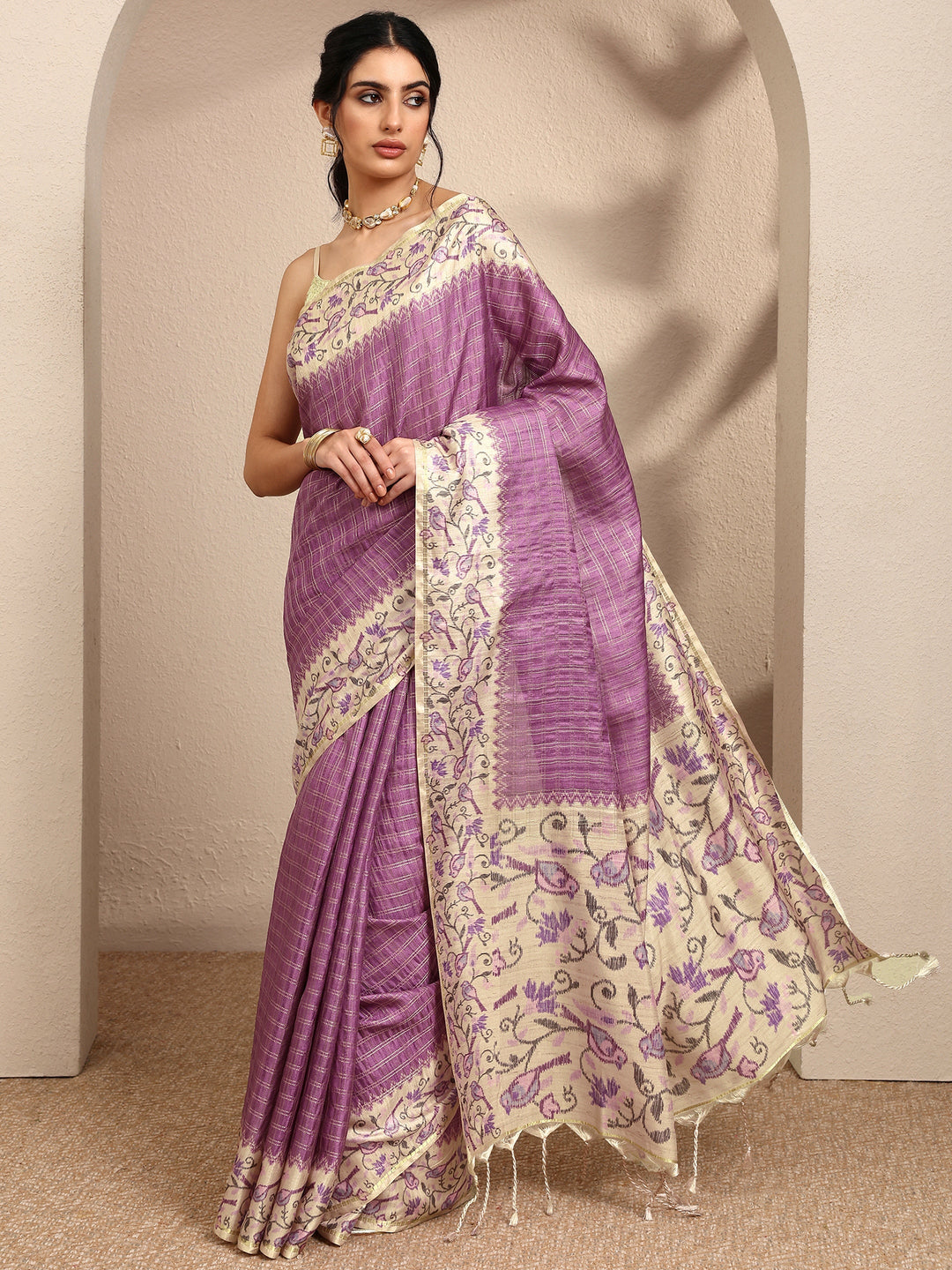  Purple Woven Design Banarsi Silk Blend Saree With Unstitched Blouse Piece 