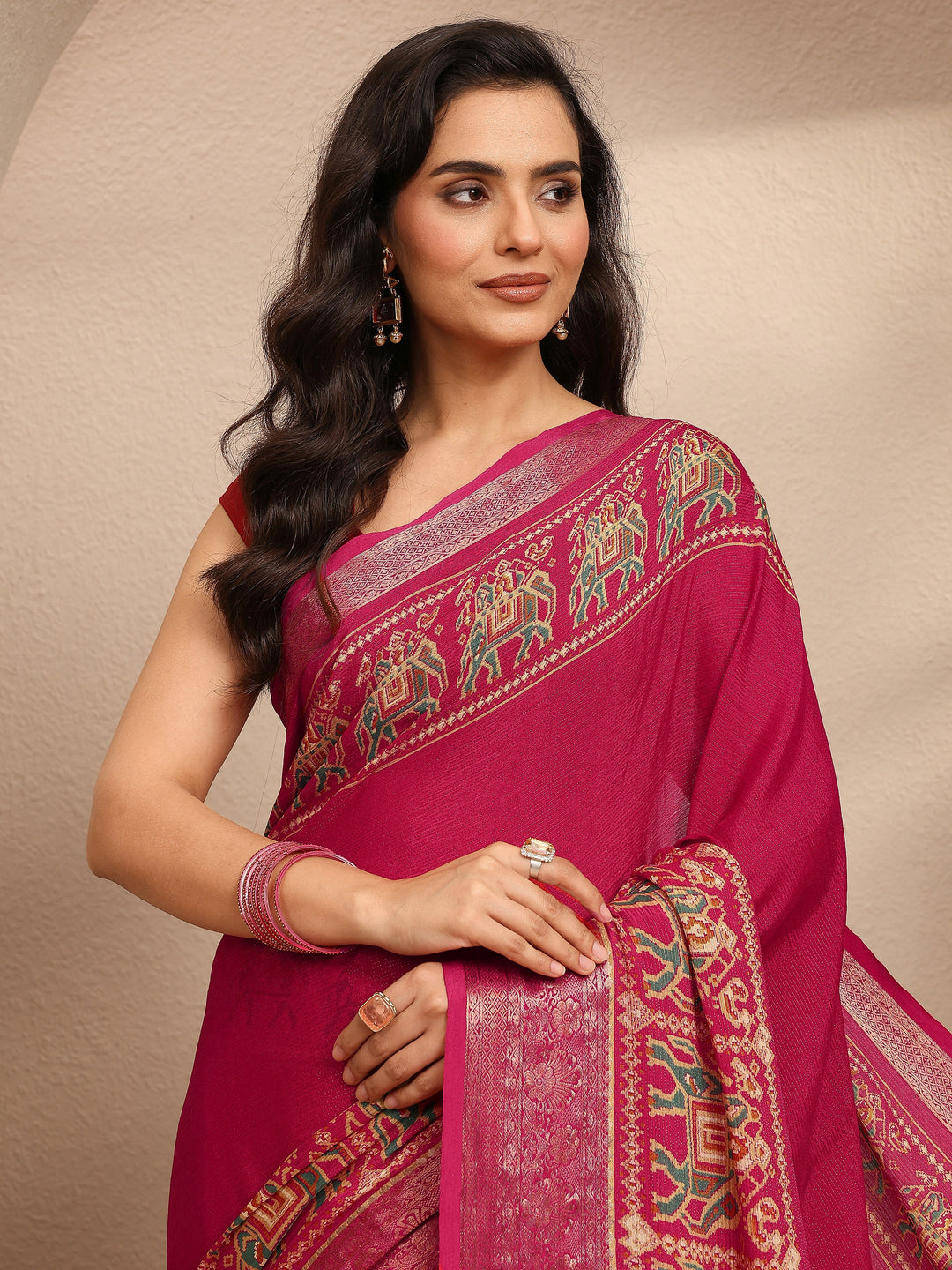  Pink Solid Georgette Saree With Unstitched Blouse Piece 