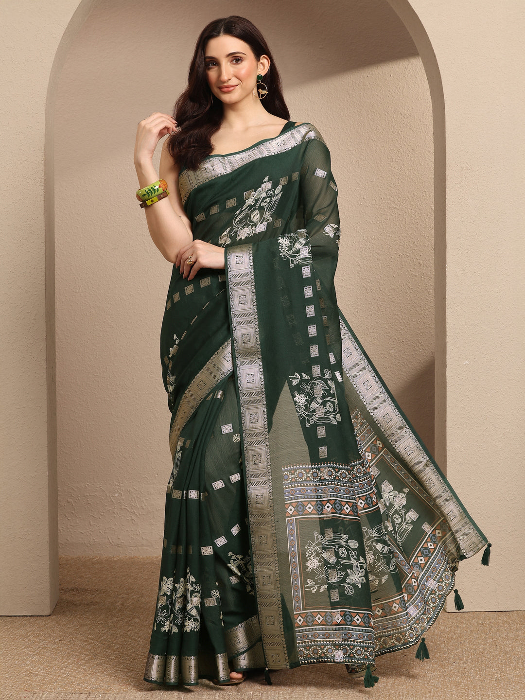  Green Printed Georgette Saree With Unstitched Blouse Piece 