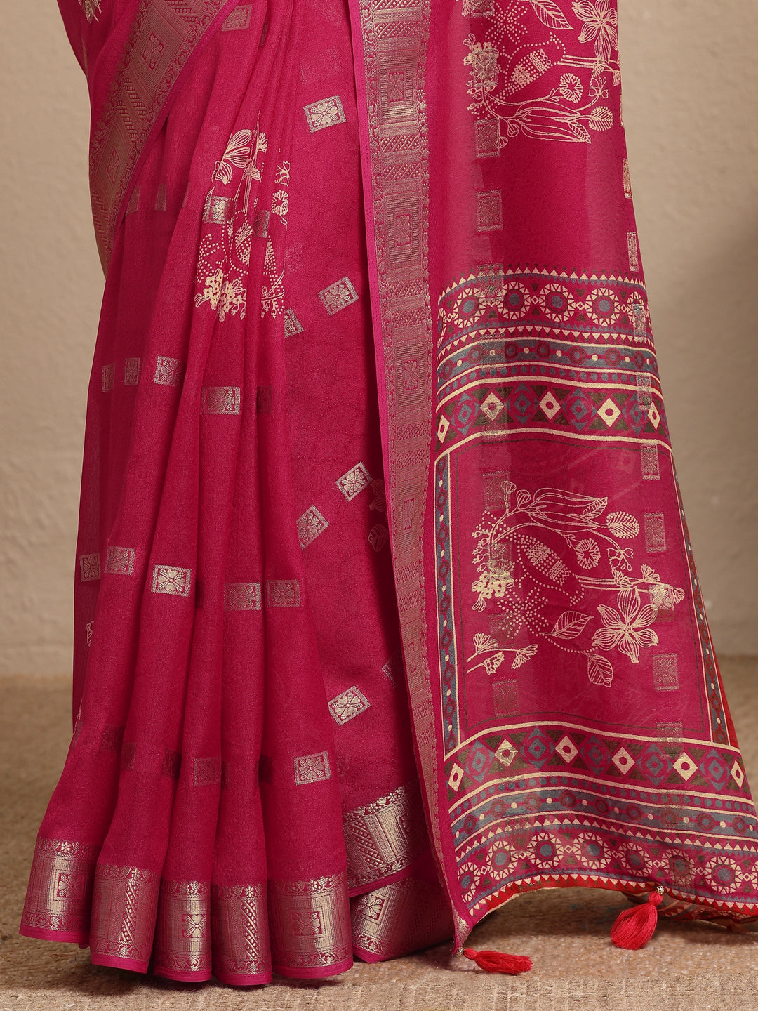  Pink Printed Georgette Saree With Unstitched Blouse Piece 
