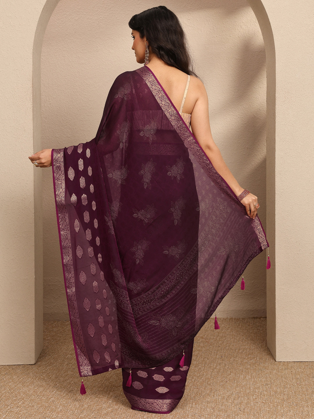  Burgundy Printed Georgette Saree With Unstitched Blouse Piece 