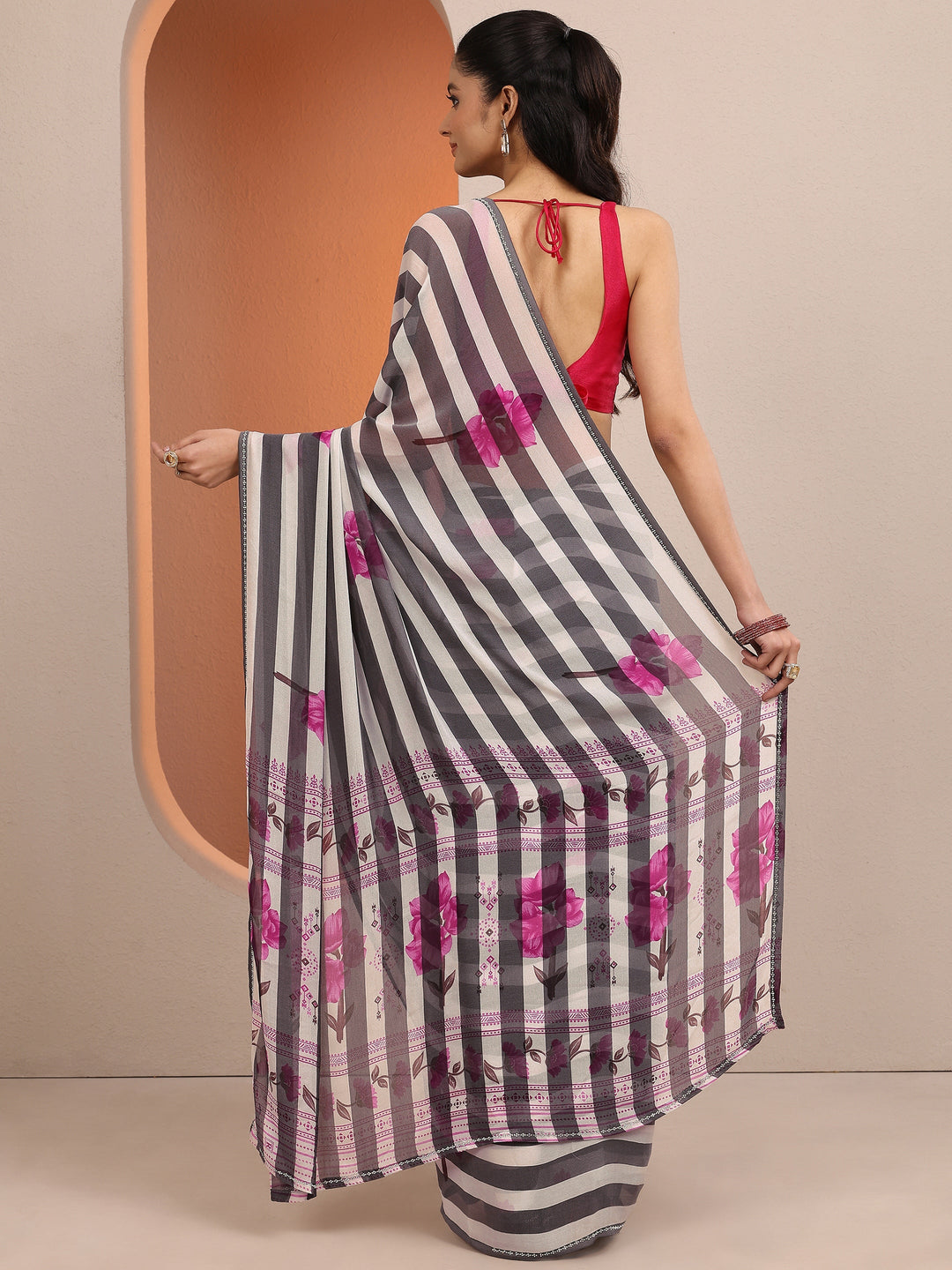  White Printed Georgette Saree With Unstitched Blouse Piece 