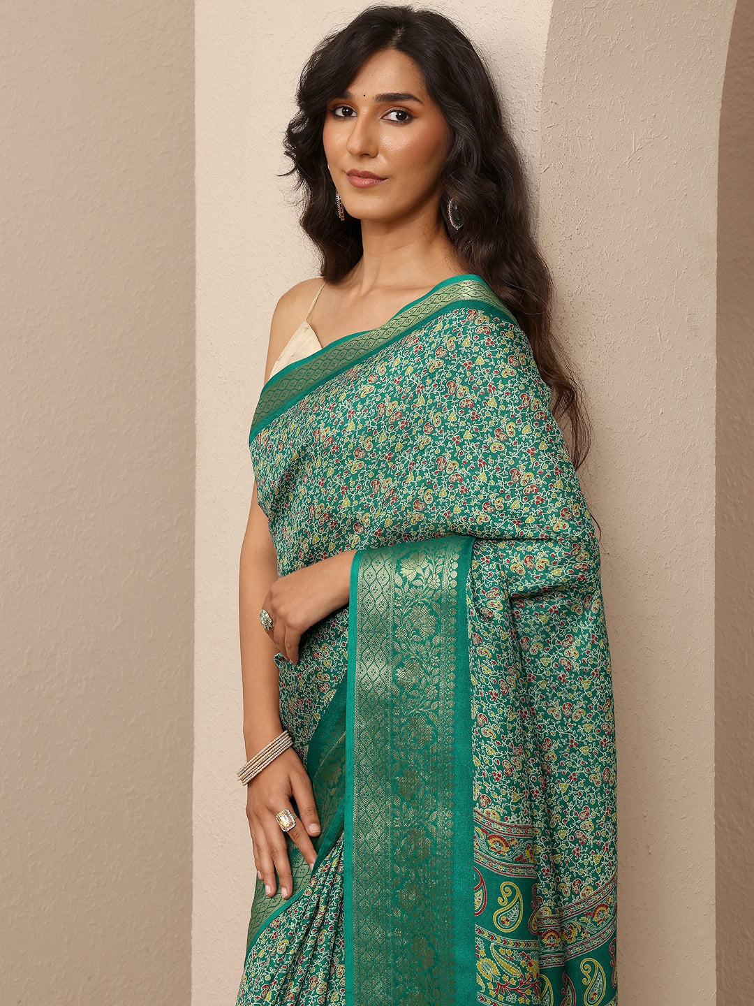  Green Printed Silk Blend Saree With Unstitched Blouse Piece 